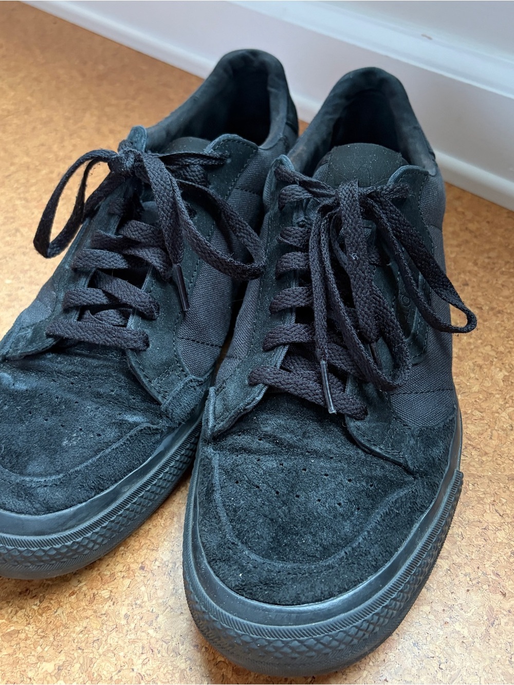 Adidas continental 80 Men's Black Suede Low-Top Sneakers